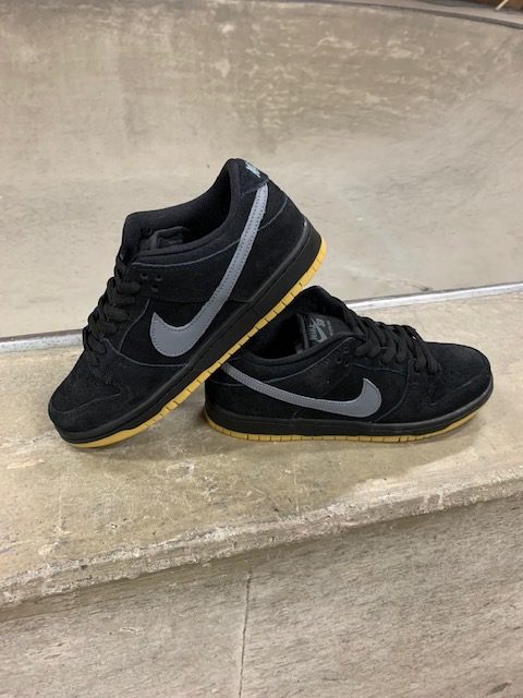 大特価 28.5 Nike SB Dunk Low Black/Fog ブラックフォグ - 靴/シューズ